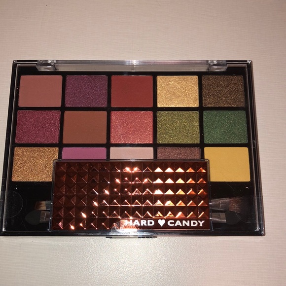 Hard Candy Other - NWT Hard Candy Earthy Vixen Shadow Palette